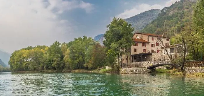 Casa Sul Fiume County House